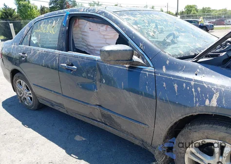 2006 Honda Accord 2.4 Se из США, поврежденный, VIN 1HGCM56306A145477